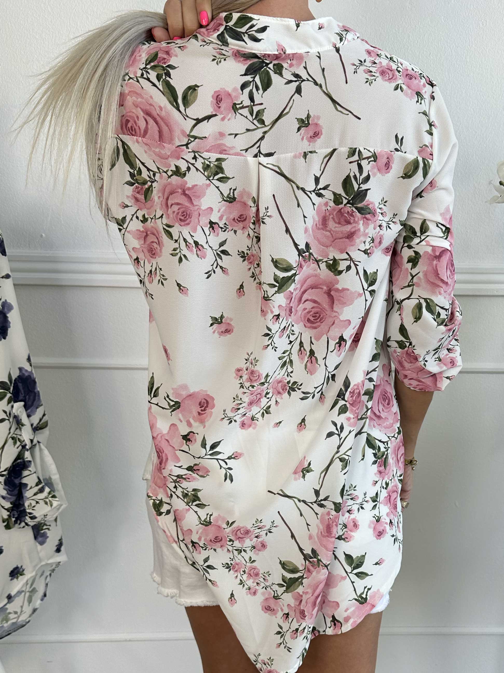 Vanesa Rose - Lätt och luftig tunika med blommönster